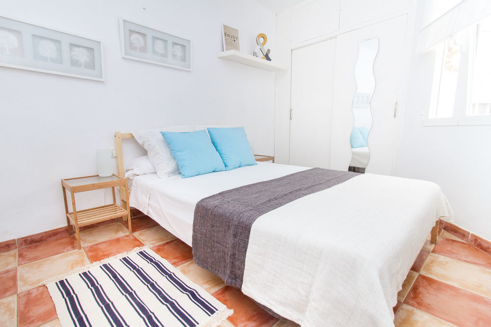 Apartamentos Malaga Centro Hernan Ruiz De 4 A 8 Personas Exterior foto