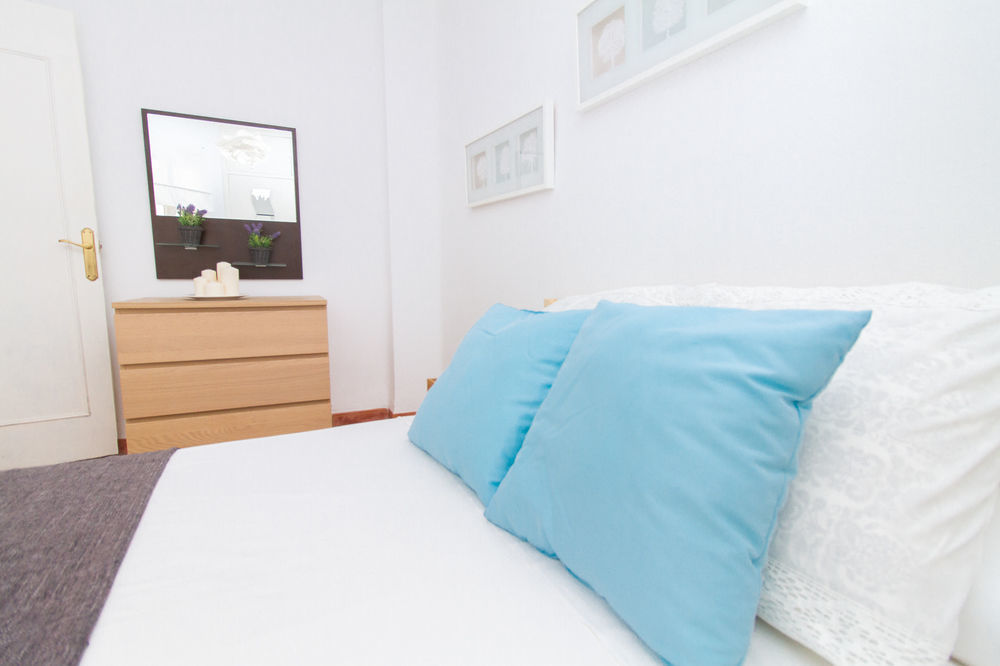 Apartamentos Malaga Centro Hernan Ruiz De 4 A 8 Personas Exterior foto
