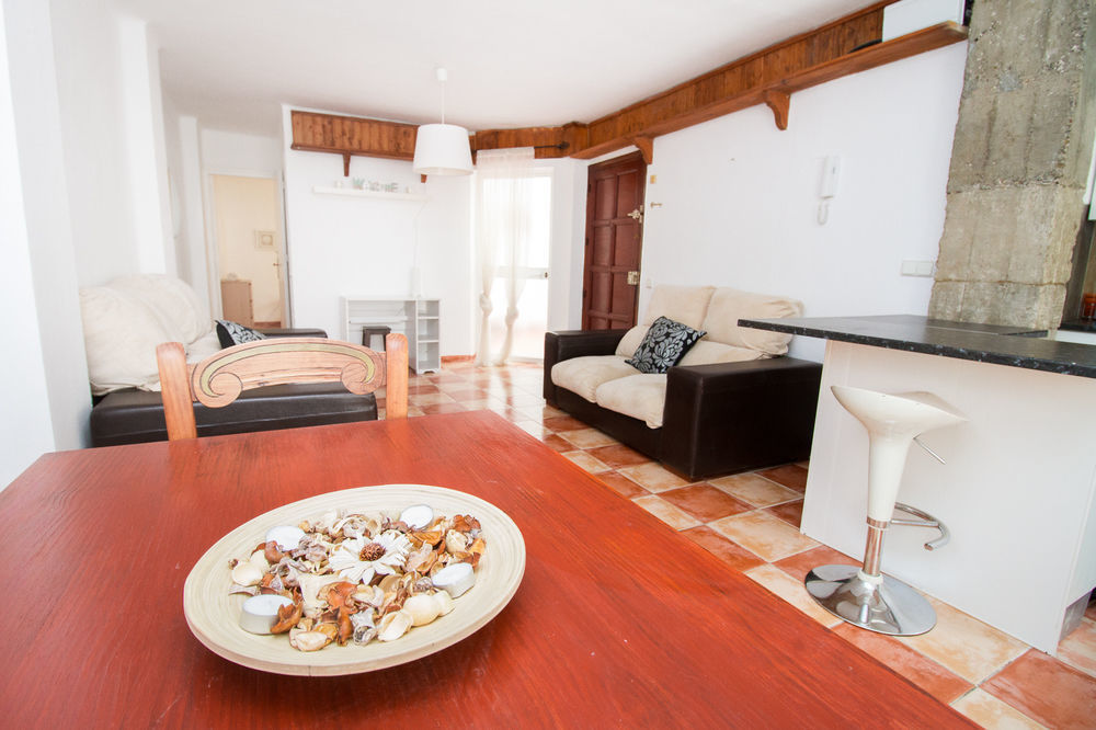 Apartamentos Malaga Centro Hernan Ruiz De 4 A 8 Personas Exterior foto